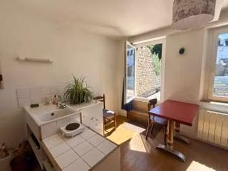 location appartement t1 meublé à avranches (50300) : à louer t1 meublé / 13m² avranches