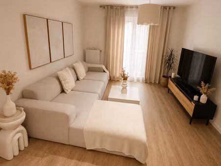cachan appartement 2 pièces de 42 m2 avec balcon et parkin