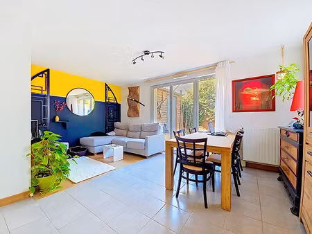 castanet-tolosan - comme une maison - t3 duplex avec terrasse  jardin et 2 parkings