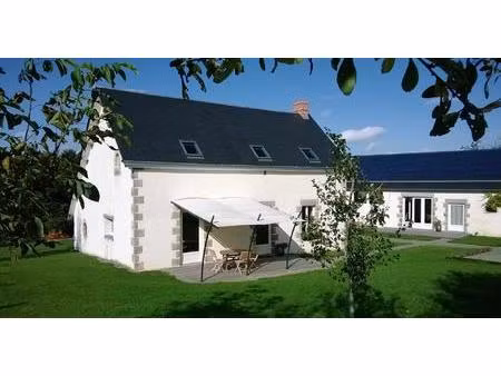 havre de paix a la campagne : maison de charme  gite avec piscine