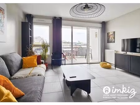 t3 récent avec balcon  proche universités