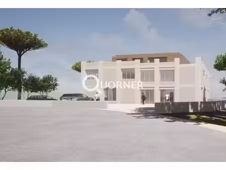 vente bureaux fréjus 83600 341m²
