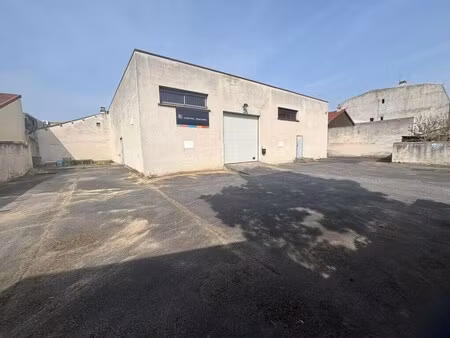 location local d’activités colombes 92700 1423m²