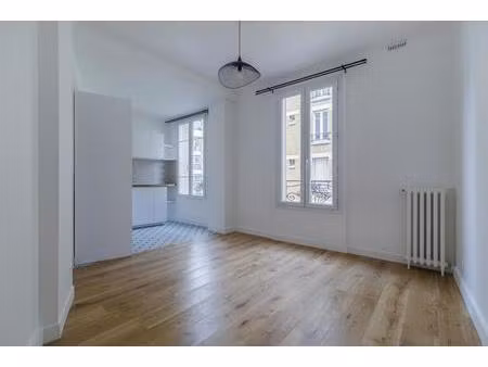 t3 - rue montaigne