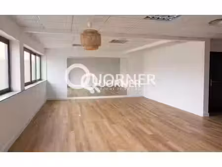 location bureaux frejus 83600 80m²
