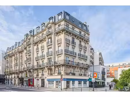 location commerce 79m²