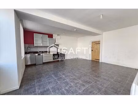 jolie maison de bourg 2 chambres  proche des commerces