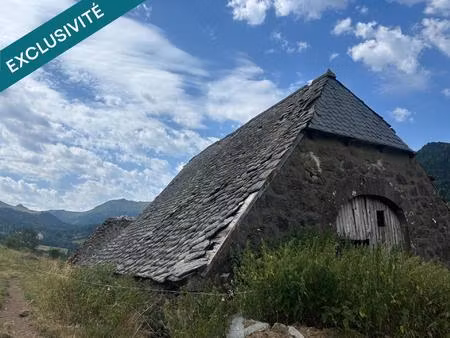 rare : grange vue panoramique au pied du puy mary