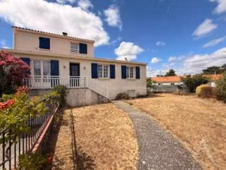 vente maison à treize-septiers (85600) : à vendre / 174m² treize-septiers