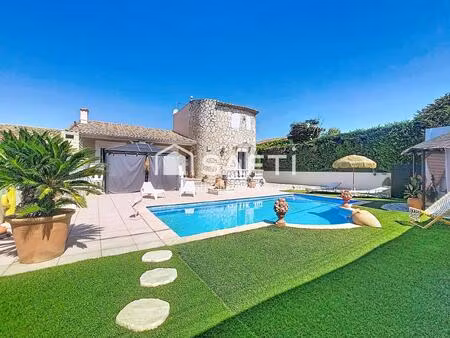 villa de 154 m² + dépendance sur 587 m² de terrain