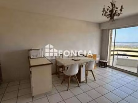 vente appartement t1 bord de mer à perros-guirec (22700) : à vendre t1 bord de mer / 28m² 