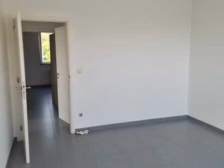 appartement 2 chambres à louer à courcelles/ trazegnies