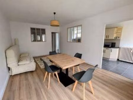 location appartement 3 pièces meublé à laval (53000) : à louer 3 pièces meublé / 80m² lava