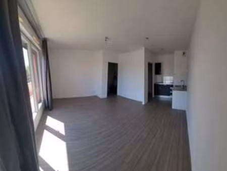 location appartement 3 pièces à rezé (44400) : à louer 3 pièces / 53m² rezé
