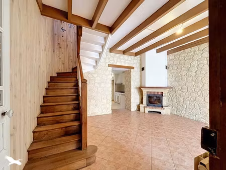 vente maison 4 pièces 76 m² gond-pontouvre (16160)