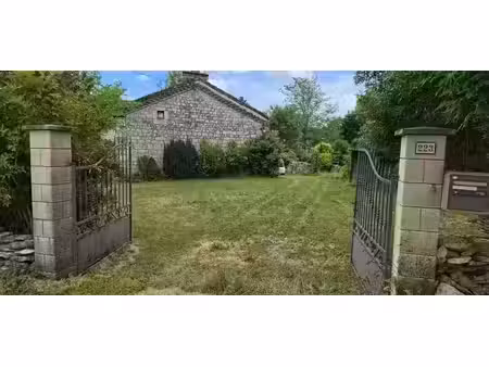 maison en pierre de 4 pièces principales