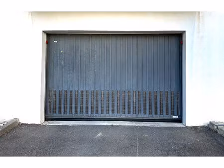 garage 1 pièces 17 m² à louer bastia 20600 ? | era immobilier