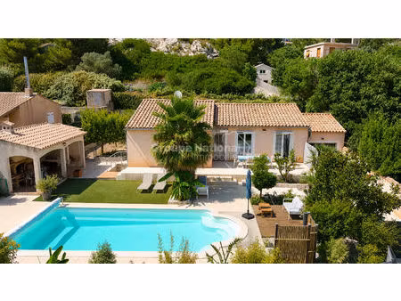 maison familiale avec piscine ? le rove