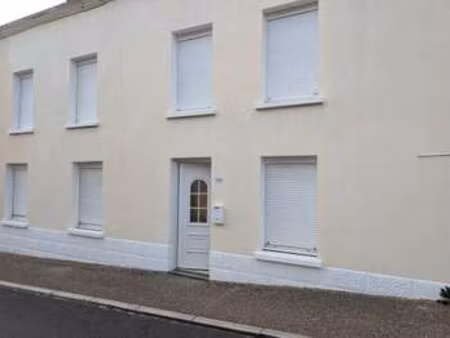 vente maison à montreuil-poulay (53640) : à vendre / 120m² montreuil-poulay