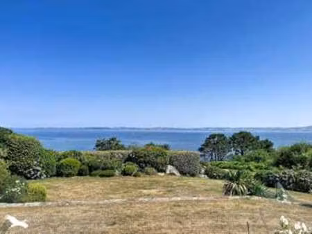 vente maison bord de mer à douarnenez (29100) : à vendre bord de mer / 196m² douarnenez