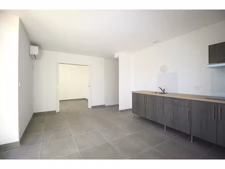 location appartement 1 pièce 35 m² à vaison-la-romaine (84110)  706 €