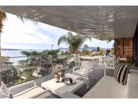 vente appartement de luxe cannes 3 pièces 137 m² <meta name="description" content="au sein