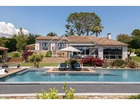 villa d'exception au cœur des parcs de mougins