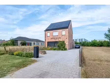 uw lot in onze handen