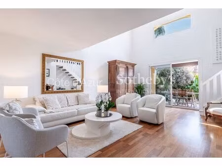 nice gairaut  maison de 6 pièces avec jardin  piscine  vue mer e