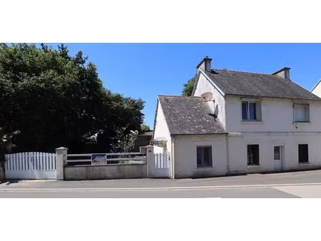 cleden-poher maison de bourg