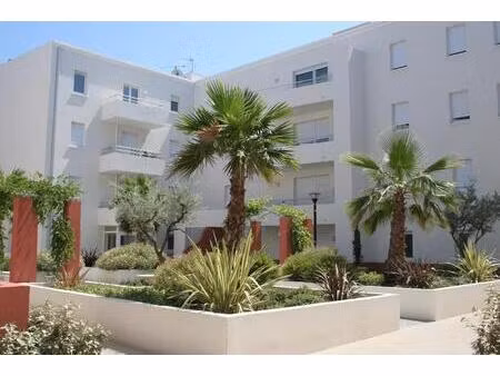 t4 dans la residence le patio d'or