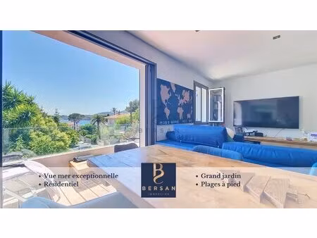 tout d'une villa pour ce duplex avec vue mer et jardin a saint raphaël