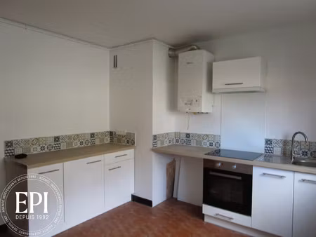 location appartement 2 pièces 52 m² à carcassonne (11000)