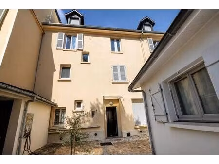 prestigieux immeuble de rapport en vente à versailles  île-de-france