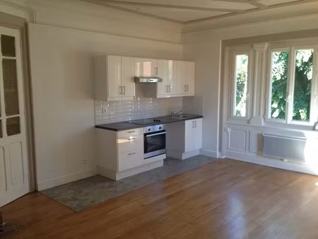 location appartement 2 pièces 40m² lyon 8ème