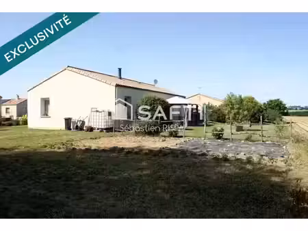 vente maison 4 pièces 89 m² à la châtaigneraie (85120)  175 000 €