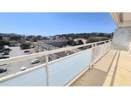 appartement de 80 01 m² à la seyne-sur-mer