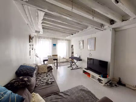 deux pièces de 45 m² loué meublé