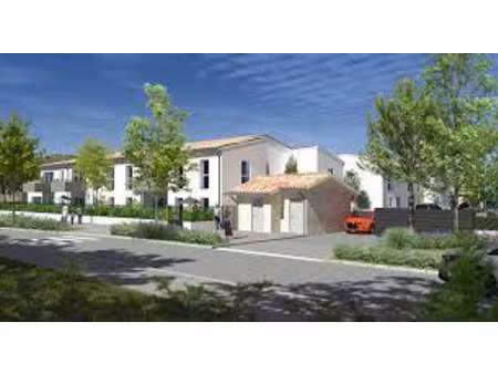 appartement 2 pièces avec balcon et deux places de parking