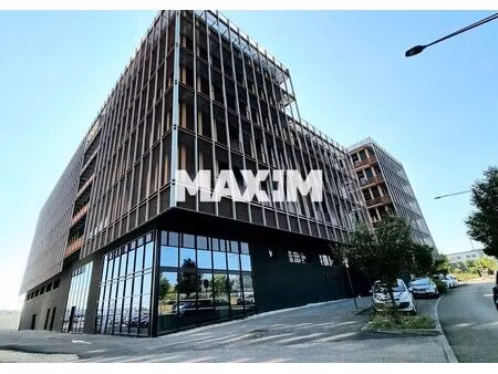 location bureaux 140 m² à 363 m²