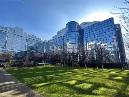 location bureaux noisy le grand 93160 50m² à 3585m²
