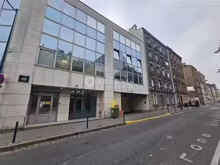location bureaux pantin 93500 30m² à 858m²