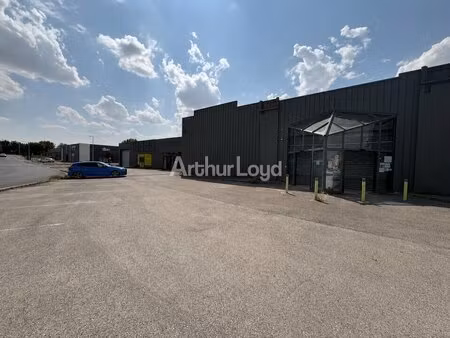 vente commerce fagnieres 51510 1850m²
