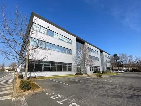 location local d’activités roissy en france 95700 1524m² à 3685m²