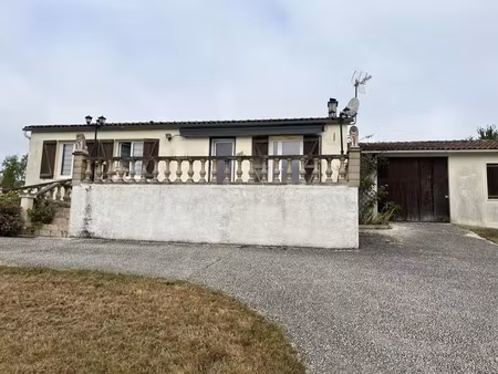 vente maison 5 pièces 147 m² chalais (16210)