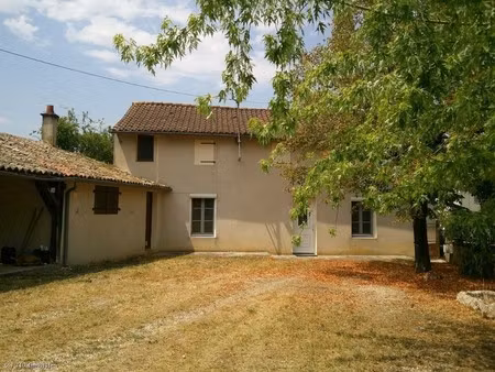 maison de campagne avec dépendances. investissement potentiel