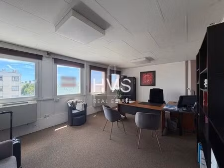 vente bureaux 196 m²