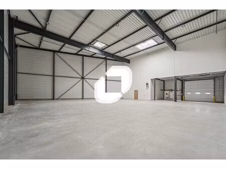 location local d’activités osny 95520 461m²