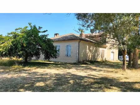 vente ferme 6 pièces 125 m² à puycasquier (32120)  216 000 €