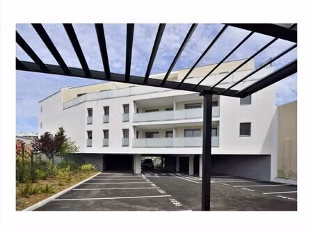 location appartement 3 pièces 75m²